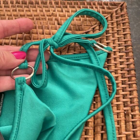 Pretty Little Thing Sz US 8 UK 12 NWT Green Ring Side Tie Bikini Bottom - Picture 4 of 8